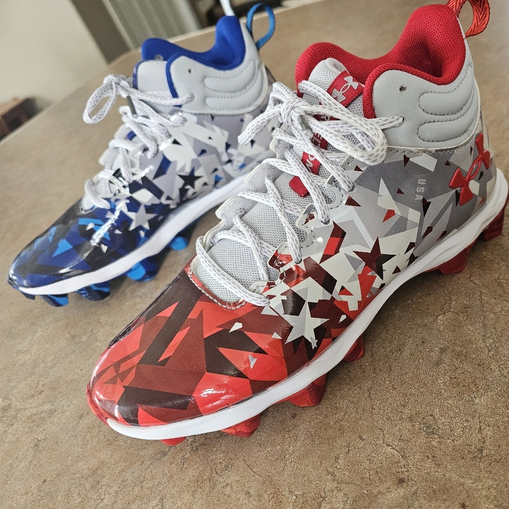 Boys Under 4.5Y Armour Spotlight Franchise USA Football cleats-Red, white, blue
